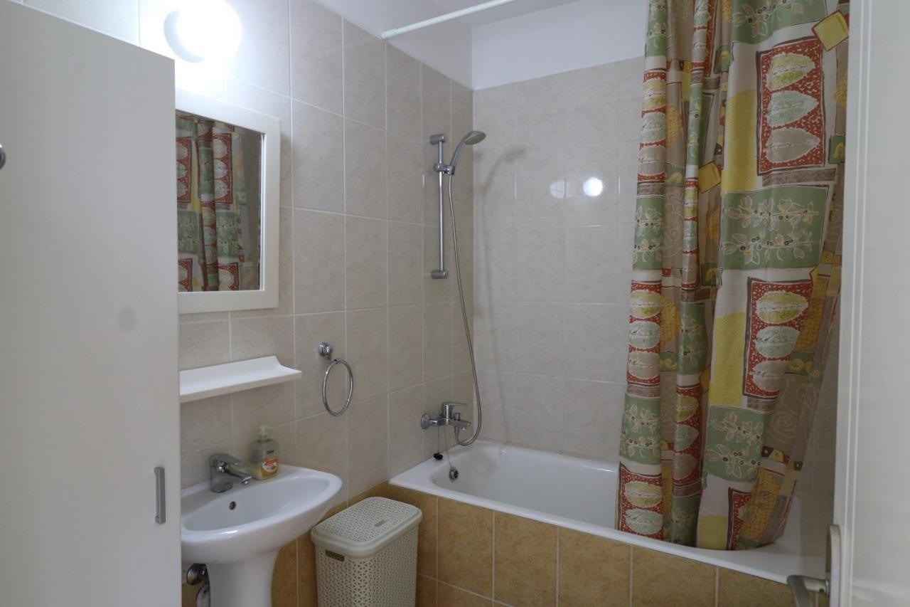 Sunset Apartment With Pool & 10 Mins To Venus Beach Paphos Exterior foto